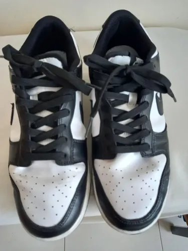 Tênis Masculino Nike, cor preto e branco, tamanho 41, pouco usado 