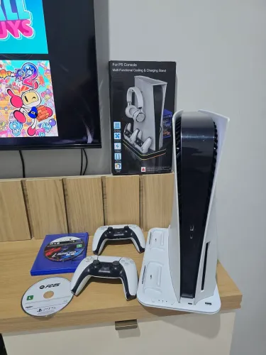 Ps5 Fat midia Fisica 2 controles e jogos (Castanhal)