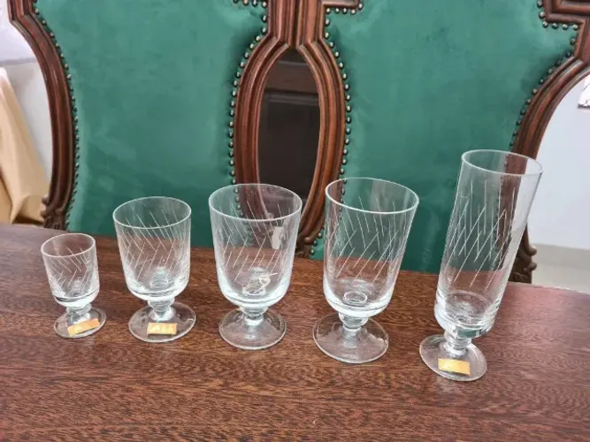 Jogo de copos de cristal