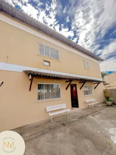Vendo casa duplex com 2 quartos (suítes), 95m² em Trindade - São Gonçalo - RJ