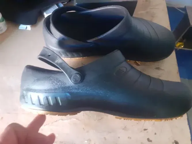 Sapato antiderrapante para cozinha 43