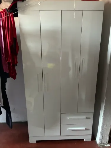 GUARDA ROUPA BRANCO NOVO QUATRO PORTAS