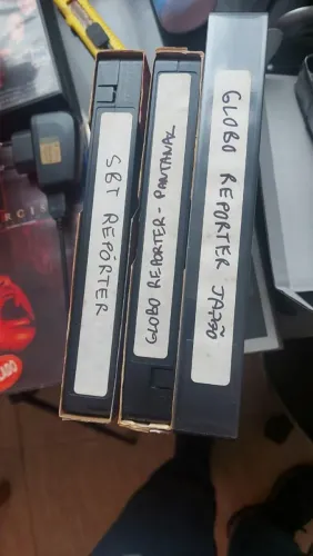 03 Fitas com Gravação de TV Reportagens Anos 90/2000