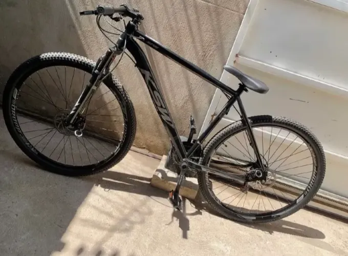 Bicicleta Bike Aro 29 Ksw Xlt100 21 Velocidades Marcha Aero Alumínio Freio a disco