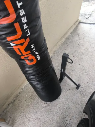 Vendo um saco de Box novo