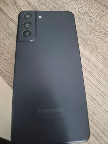 SAMSUNG S21 FE - BATERIA COM DEFEITO
