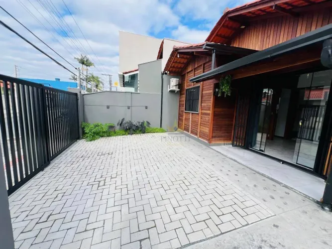 Casa Mobiliada para Locação - Centro - Itajaí/SC