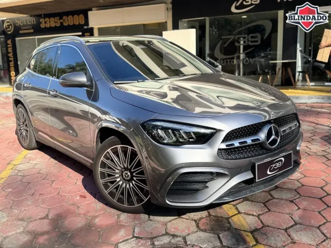 Mercedes-Benz GLA 200 Vis. Black ED. 1.6 TB 16V Aut. 2025