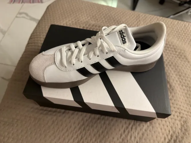 Tênis Adidas VL Court Base Feminino - Tam 38 NOVO