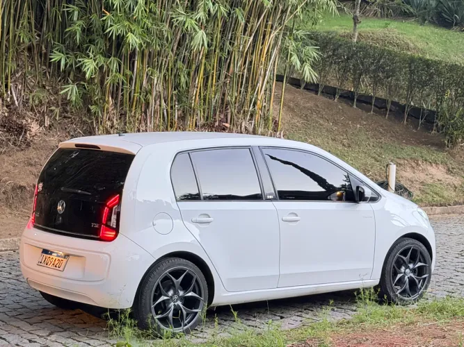 Volkswagen Up! Move 1.0 TSI Total Flex 12V 5P 2017