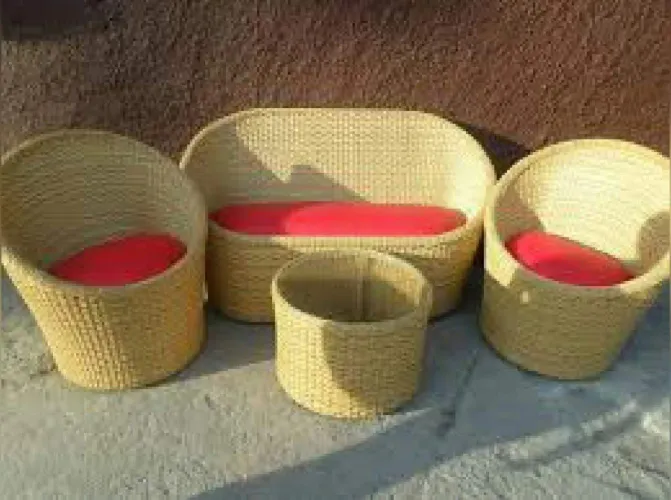 Conjunto de sofá em fibras sintéticas