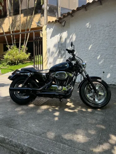 Harley Davidson Sportster XL 1200 Custom 2014 Azul Perolizada
