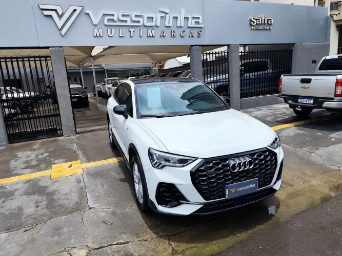 Audi Q3 SPB Perf. Black 2.0 TFSI Tipt. Quat. 2023
