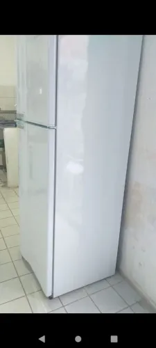 Vende-se geladeira