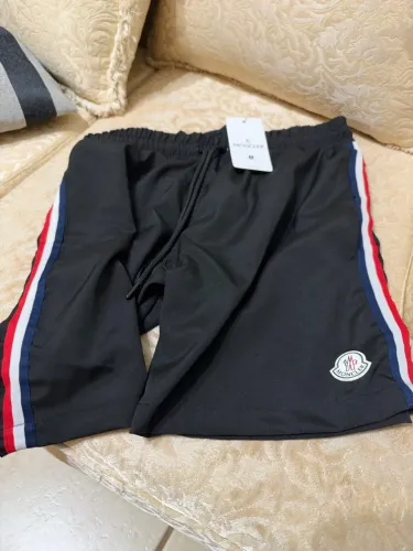 Bermuda Moncler