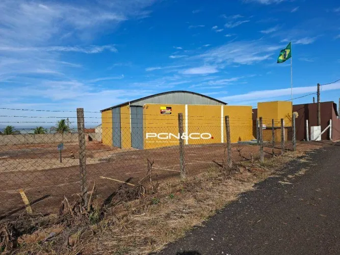 Barracão para alugar, 380 m² por R$ 6.000,00/mês - Jardim Santa Cruz - Cravinhos/SP