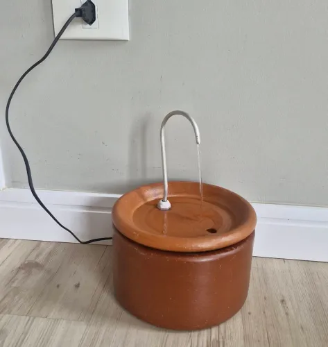 Bebedouro fonte para gatos