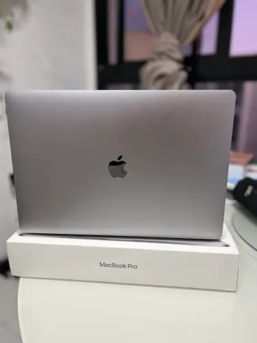 MacBook Pro 16?