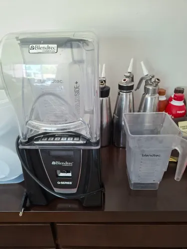 Liquidificador blendtec q-series commercial 