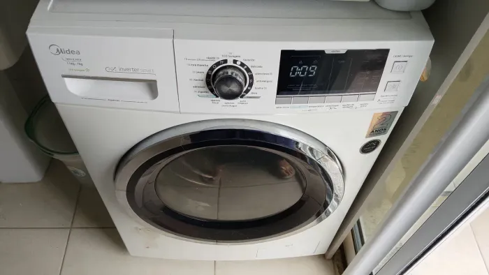 Máquina de lavar e secar Midea 11kg