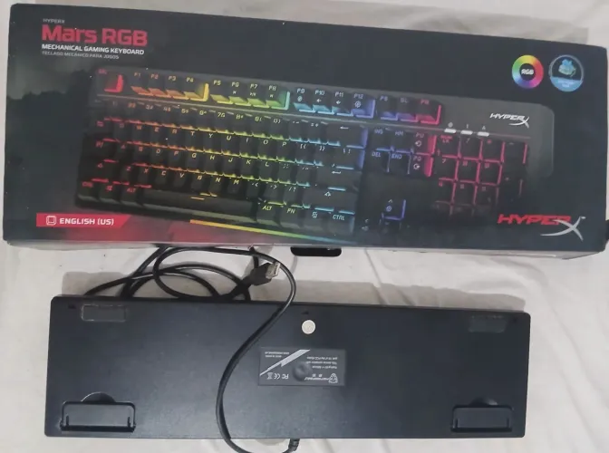 Teclado hyperx alloy gamer semi novo