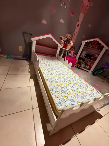 Cama + Colchão + Casinha