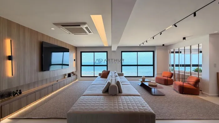 Apartamento à venda em Praia Grande no Forte com 4 suítes, 3 vagas e 250m²