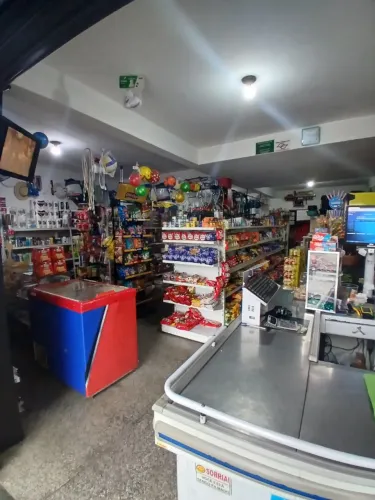 Vende-se Mini Mercado em Salto