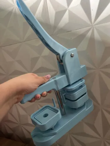 Máquina de bottons quadrada