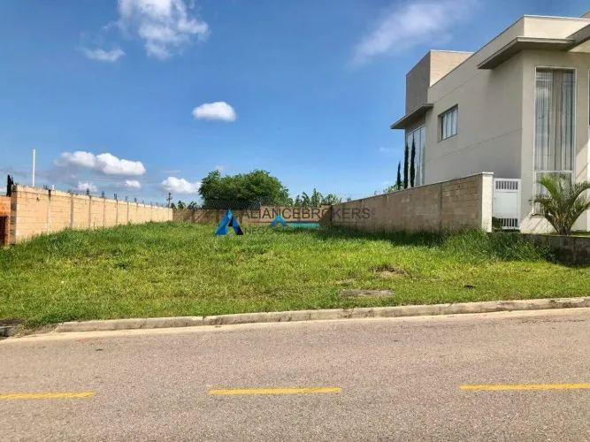 Terreno Plano a Venda C/ 507 m², Sem vizinho de frente e fundo, Condomínio Terras de Jundi