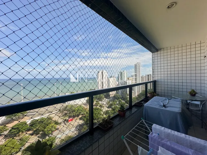 Apartamento à venda no Edf. Saint John, em Boa Viagem 125m², 3 quartos, vista mar e 2 vag