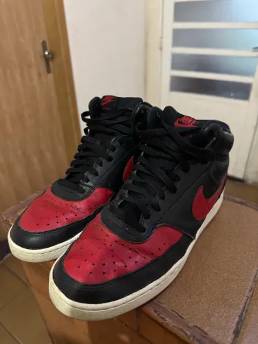 Tênis Nike court vision mid vermelho e preto 42