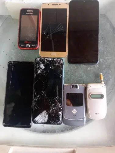 Celulares Motorola, Samsung e LG Sucateados ( pra retirar peças)