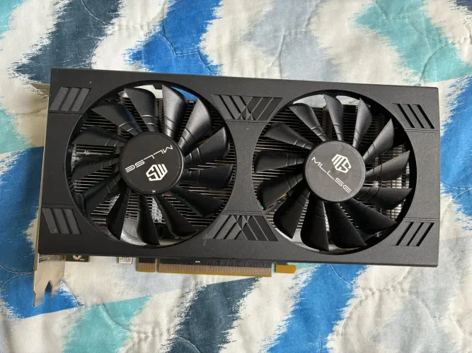 Três RX 580 8gb com defeito