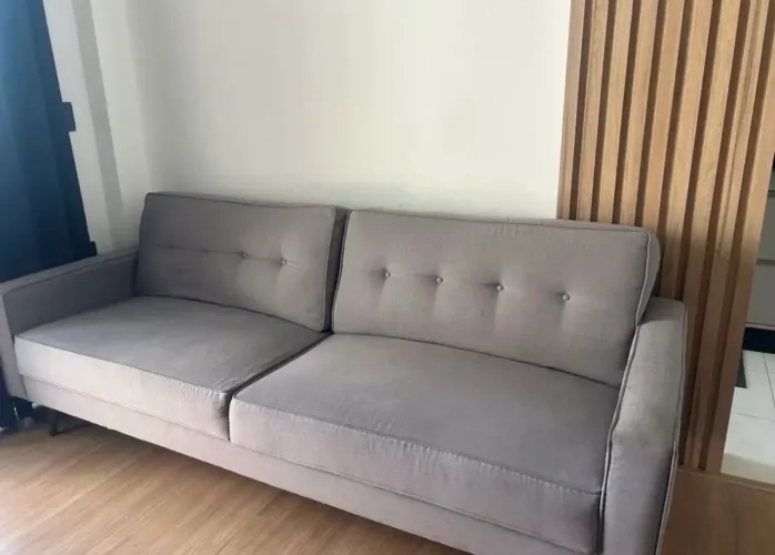 Sofá cinza - em ótimo estado! 