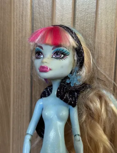 boneca monster high abbey bominable