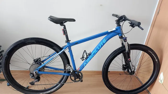 Absolute Nero 4 Shimano Deore 10V