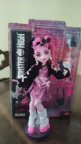 boneca draculaura para anny