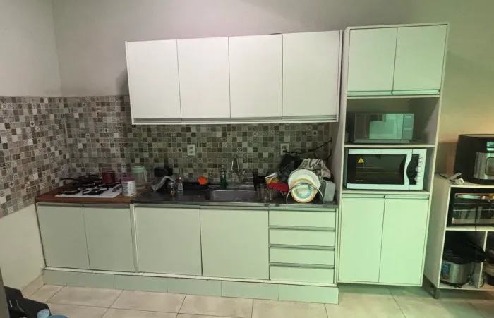 Armário cozinha com cooktop e pia inox 