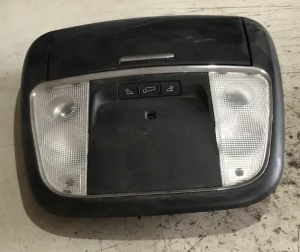Luz Cortesia + Comando Porta Malas Grand Cherokee 2012