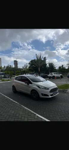 Ford Fiesta SEL 1.6 16V Flex Aut. 5P 2017