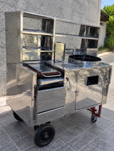 Carrinho de Lanche Aço Inox com Chapa e Rodas ?