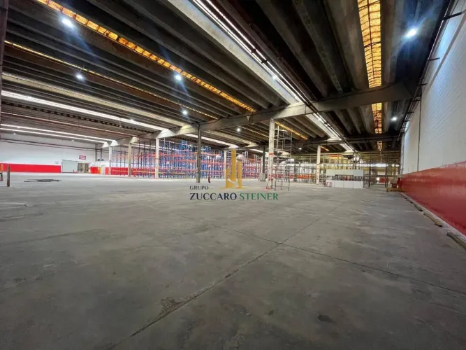 Galpão para alugar, 22000 m² por R$ 726.000,00/mês - Vila das Oliveiras - Taboão da Serra/