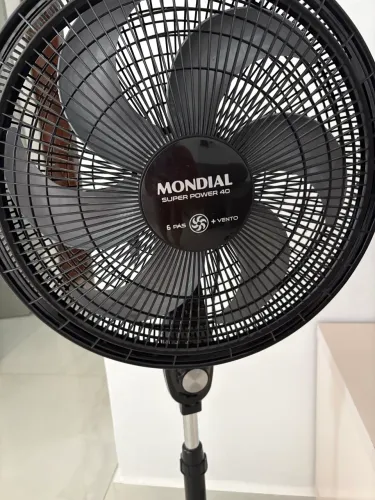 Mondial Super Power 40, 6 Pás, de coluna.