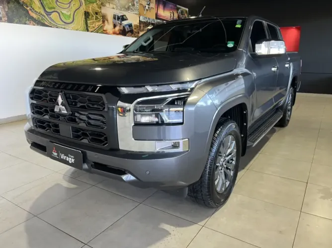 Mitsubishi TRITON HPE-S 2.4 CD 4X4 TB Diesel Aut. 2026