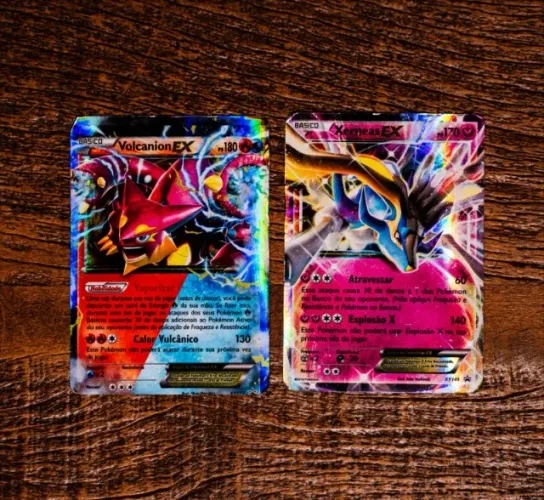 Kit 2 Cartas Pokémon EX: Volcanion XY173 e Xerneas XY149 