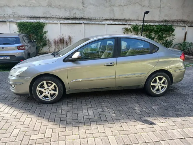 Chery Cielo Sedan 1.6 16V 119cv 4P 2011