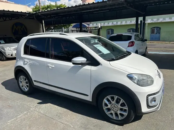 Volkswagen Up! Cross 1.0 TSI Total Flex 12V 5P 2017