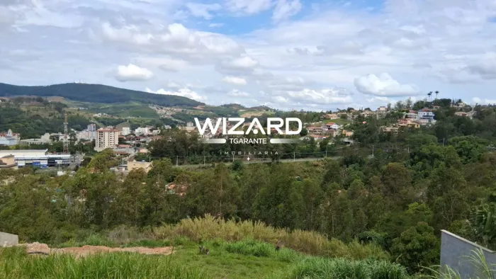 Terreno para venda com 893m² no Residencial Itália