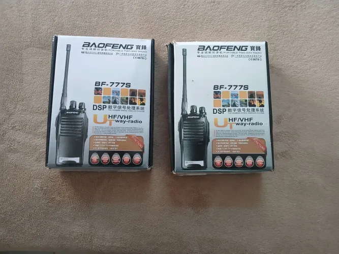 Rádio HT novo.